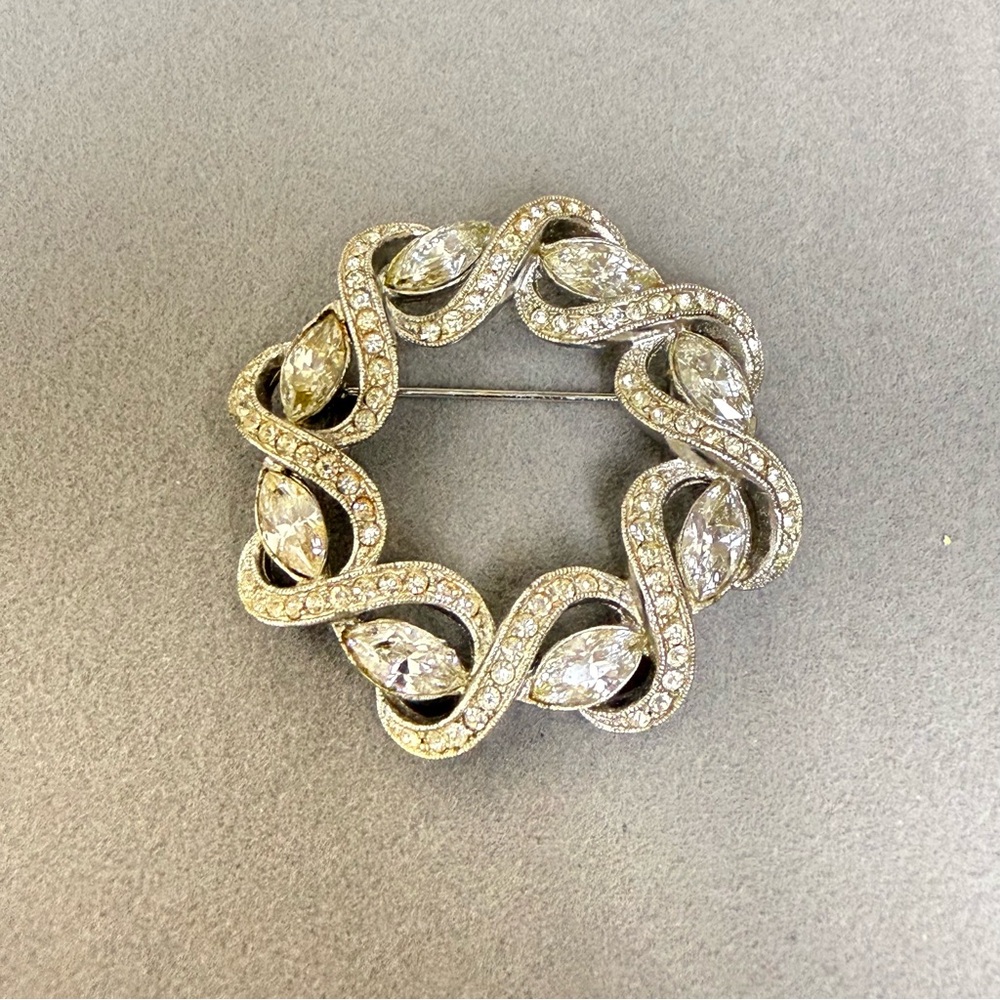 Sarah Coventry Rhinestone Brooch